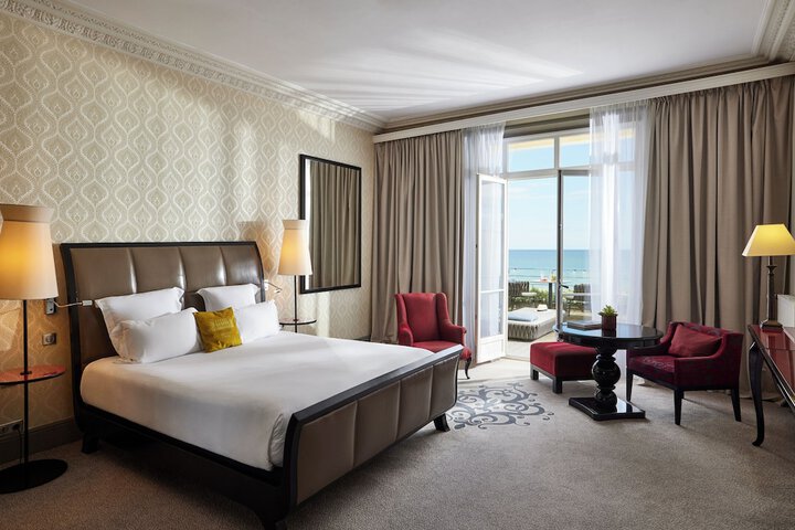 Room 28 of 119