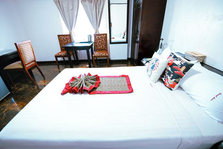 Room 16 of 29