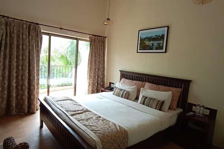 Room 6 of 19