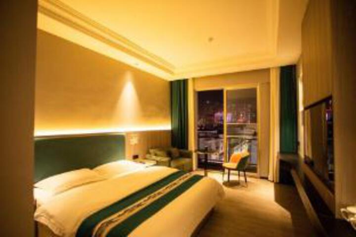 Room 5 of 7