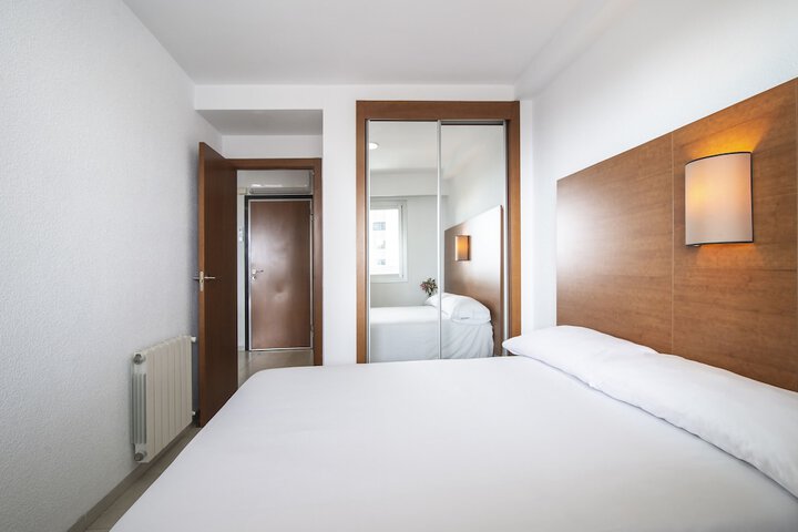 Room 15 of 51
