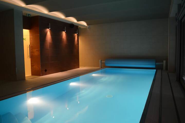 Pool 40 of 116