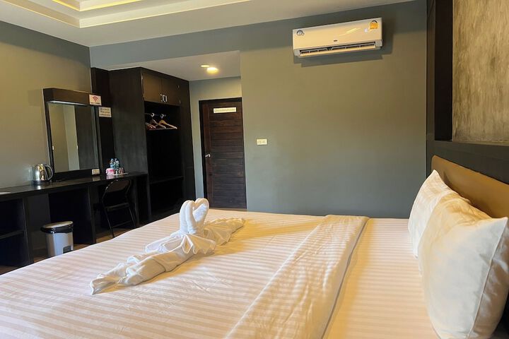 Room 18 of 46