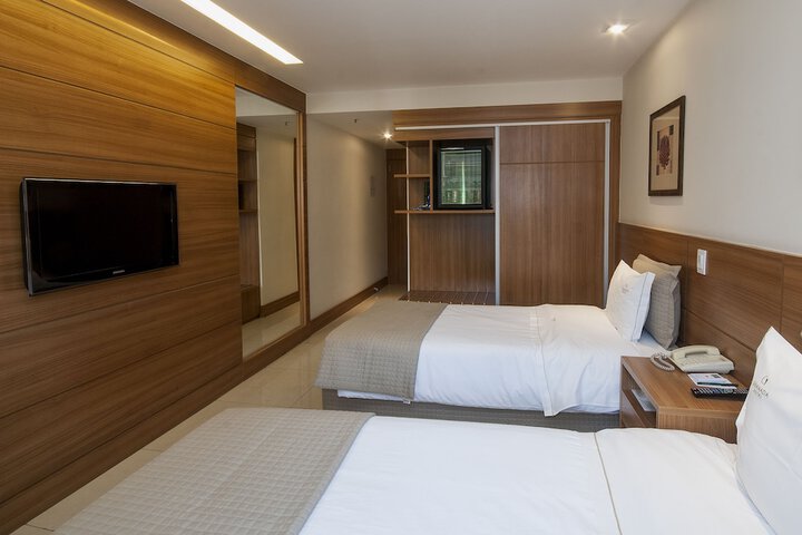 Room 6 of 81