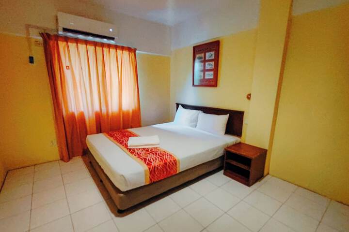 Room 13 of 69
