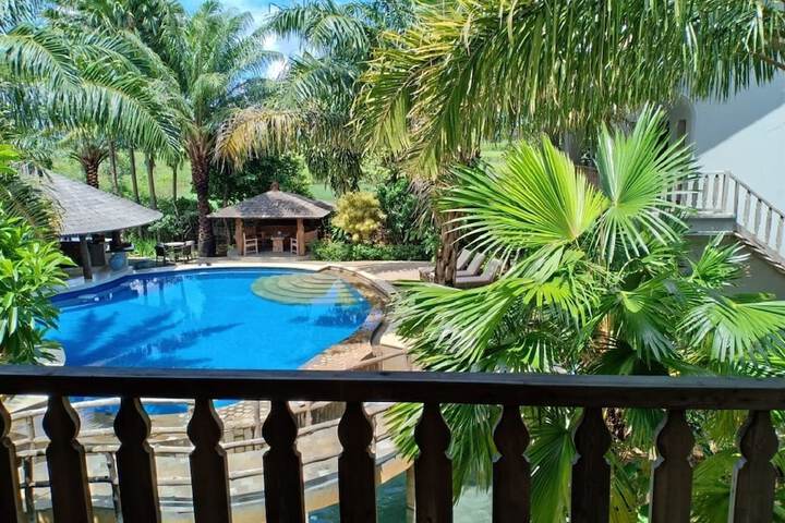Room 42 of 90