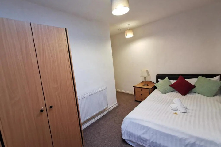 Room 3 of 21
