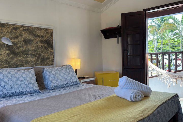Room 12 of 52