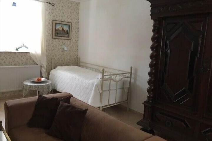 Room 14 of 63