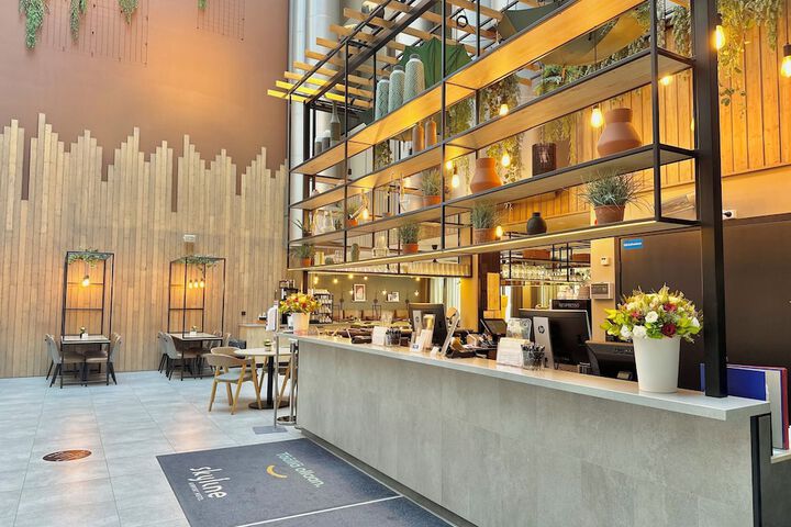 Hotel Interior 9 of 117