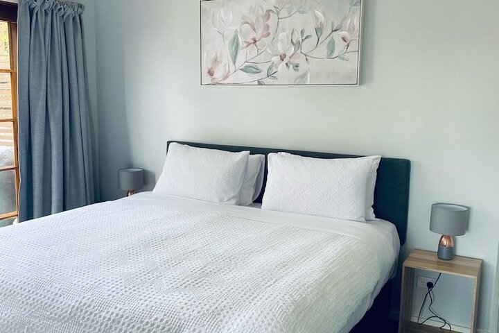 Room 1 of 16