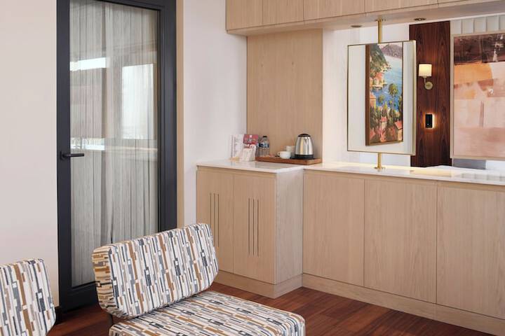 Room 15 of 63