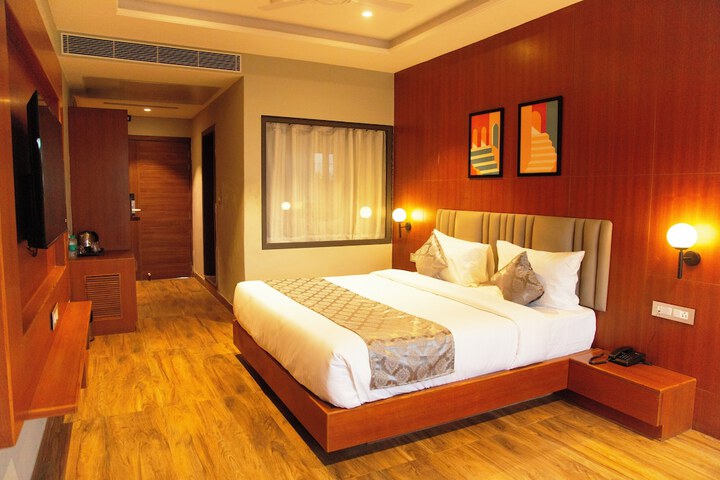 Room 12 of 29