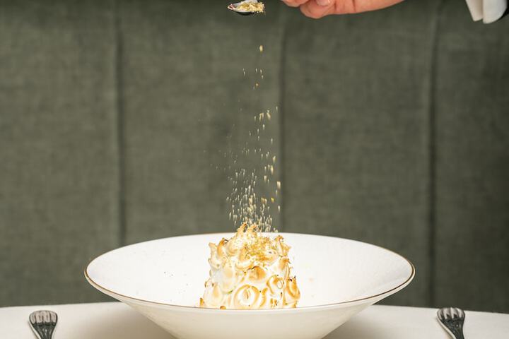 Dining 68 of 101