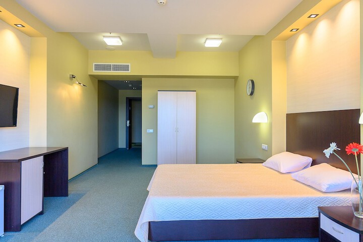 Room 26 of 50