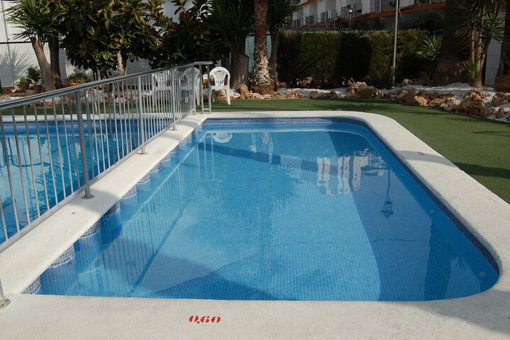 Pool 34 of 53