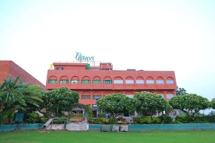 HOTEL PALLAVI GRAND