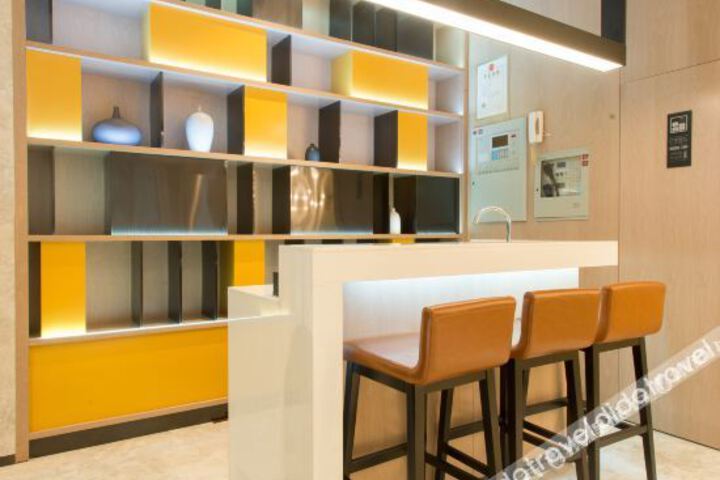 Hotel Interior 11 of 33