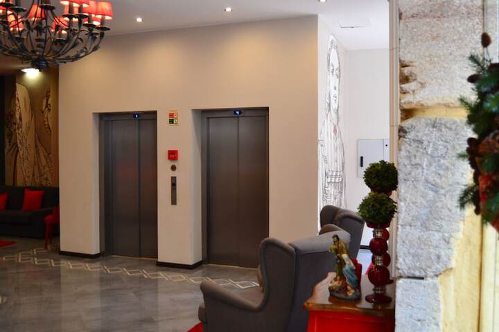 Guest Lobby