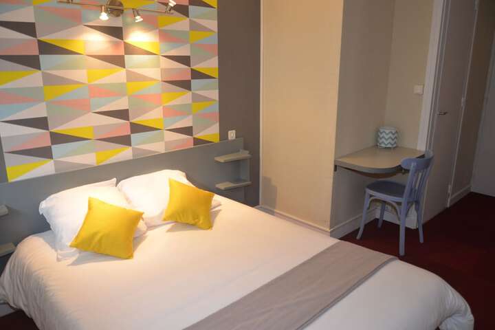 Room 3 of 15