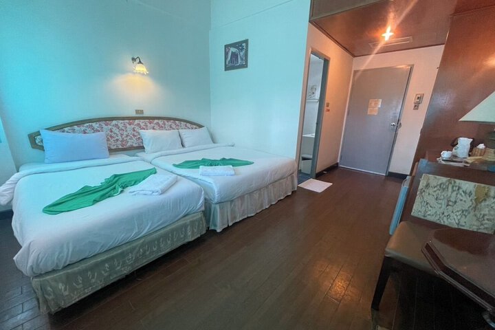 Room 10 of 55