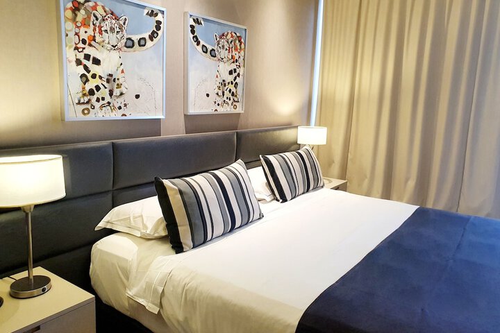 Room 10 of 84