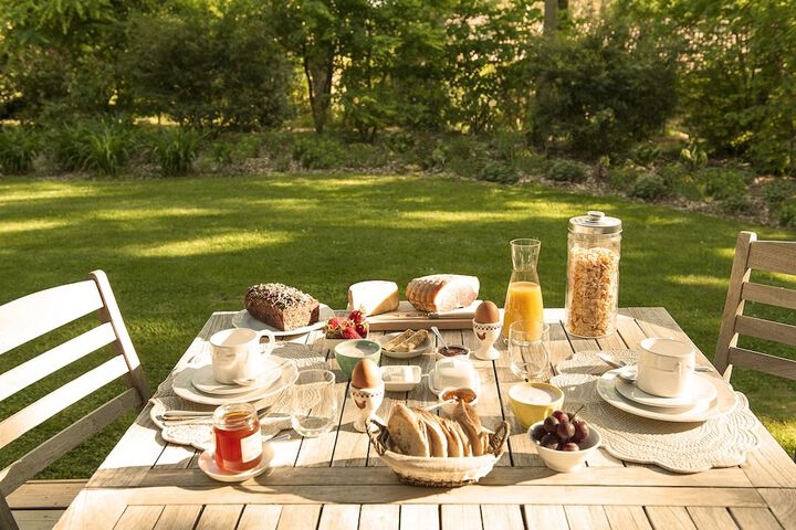 Breakfast/Coffee Service 26 of 60
