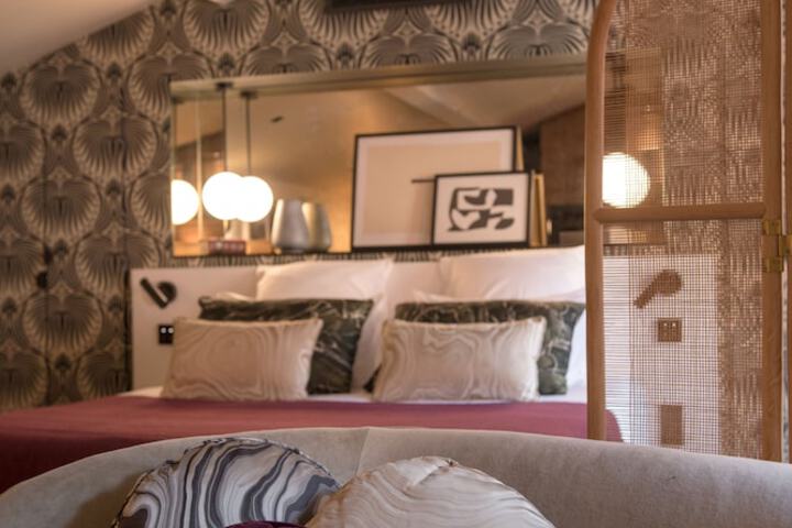 Room 192 of 285