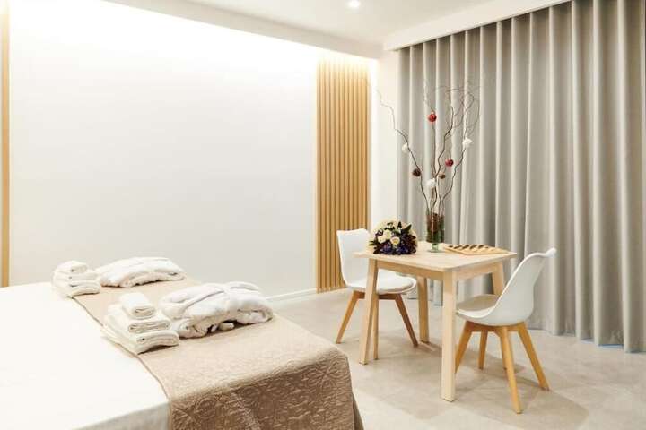 Room 28 of 84