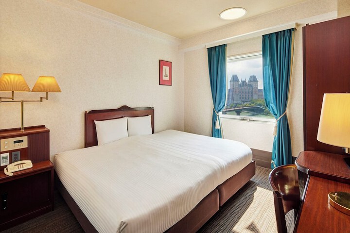 Room 18 of 67