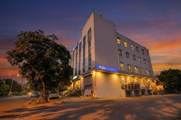 Fabhotel Golden Key Residency