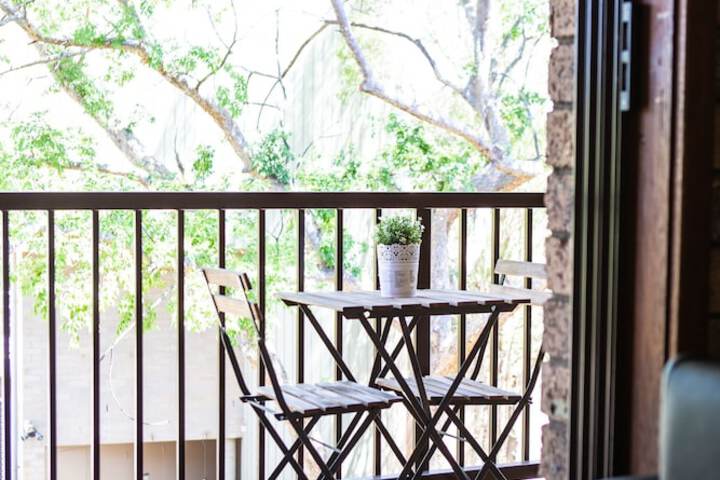 Terrace/Patio 2 of 693