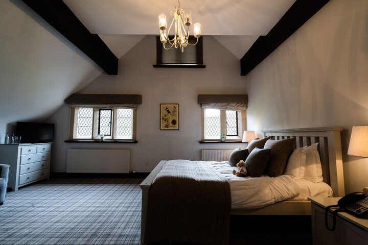 Room 14 of 63
