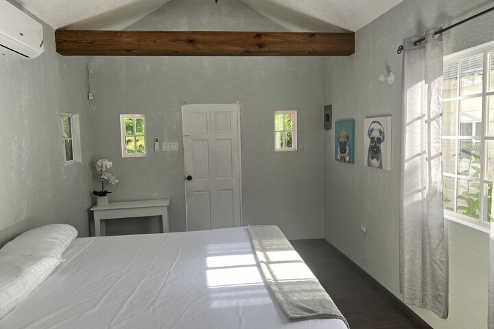 Room 34 of 105
