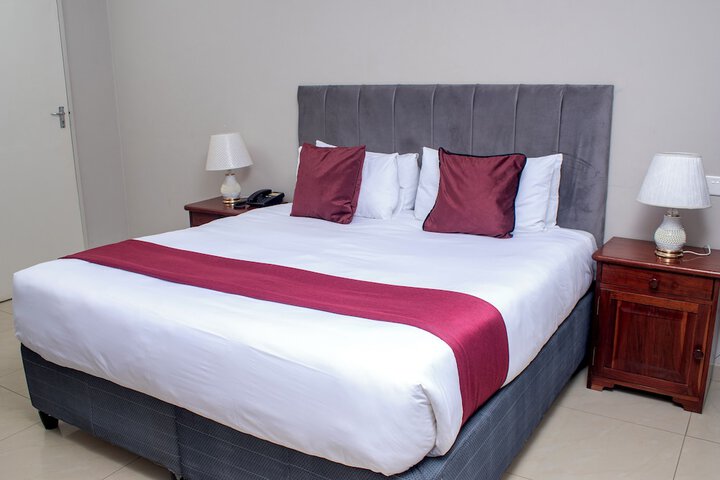 Room 3 of 9