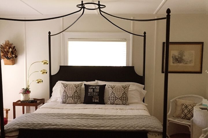 Room 6 of 68