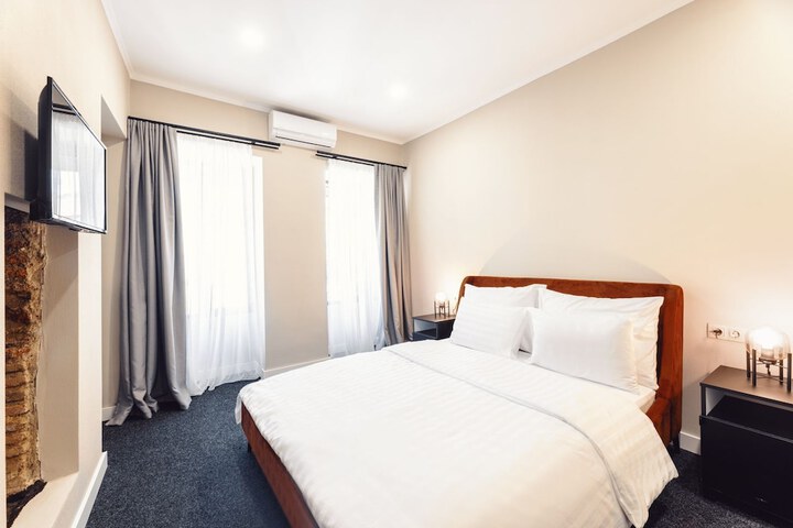 Room 21 of 60