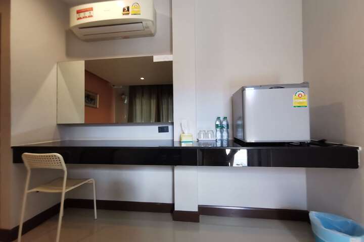 Room 14 of 24