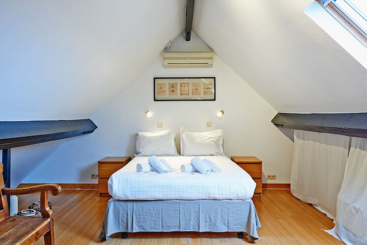 Room 9 of 71