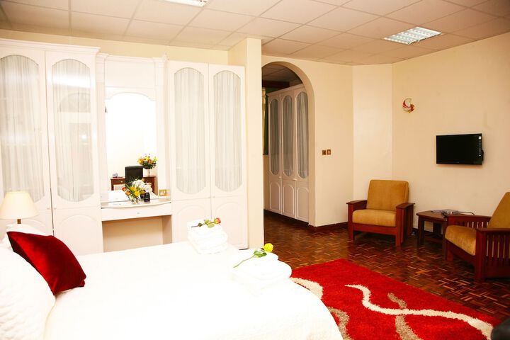 Room 18 of 30