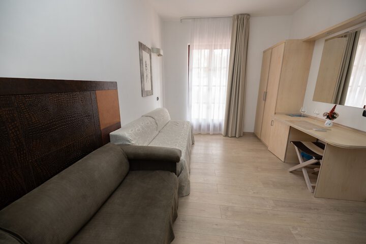 Room 16 of 56
