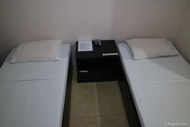 Room 15 of 28