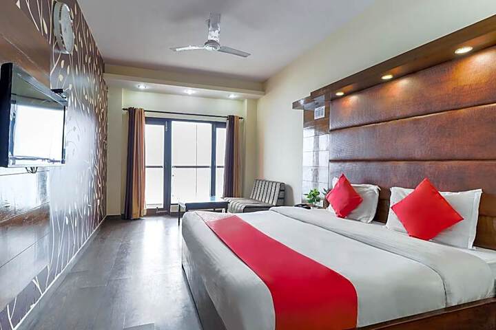 OYO Hotel Palazzo