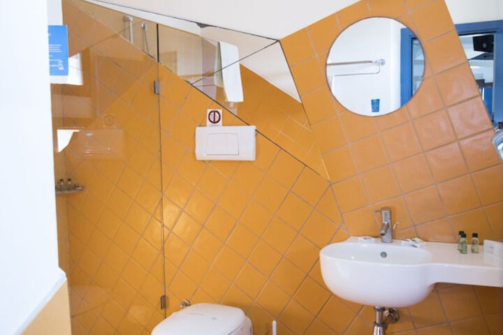 Clean Restrooms
