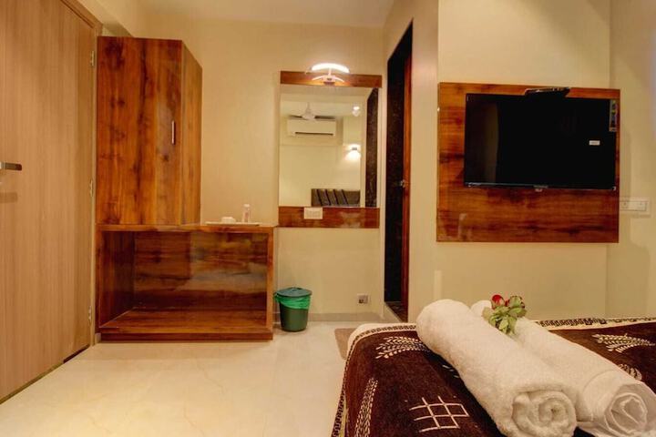 Room 29 of 49