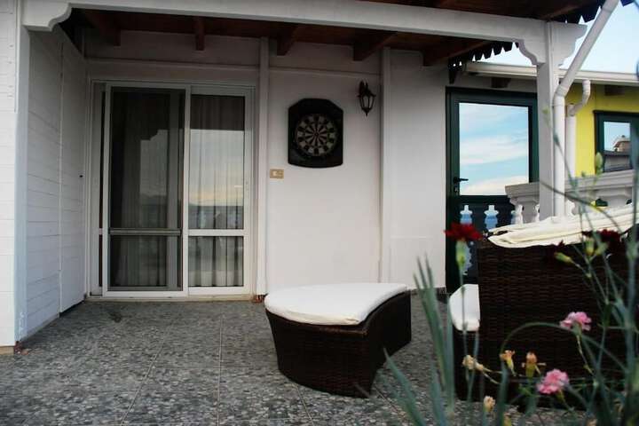 Room 5 of 34