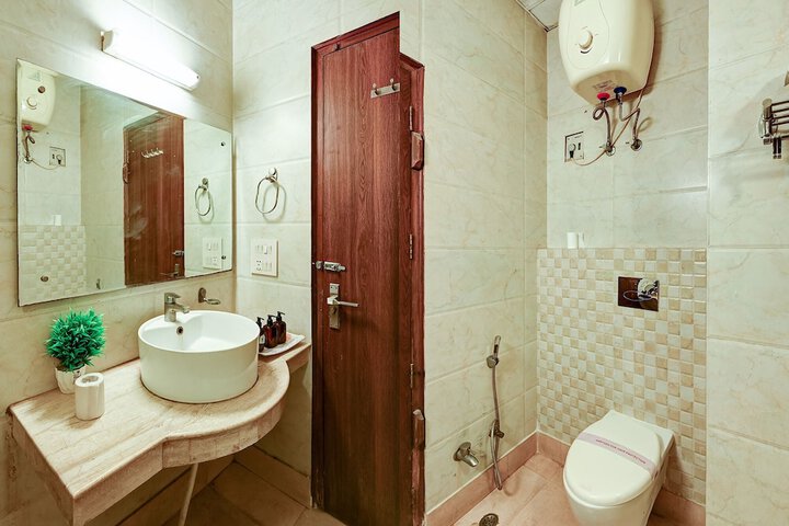 Room 46 of 49