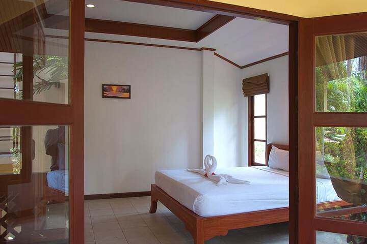 Room 6 of 72