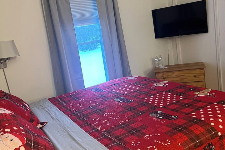 Room 38 of 103