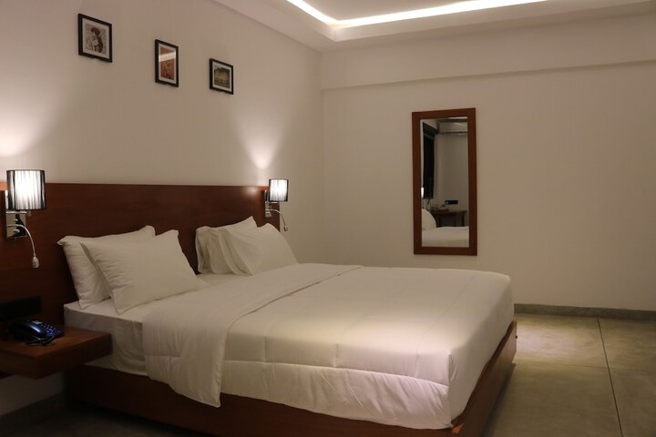 Room 10 of 45